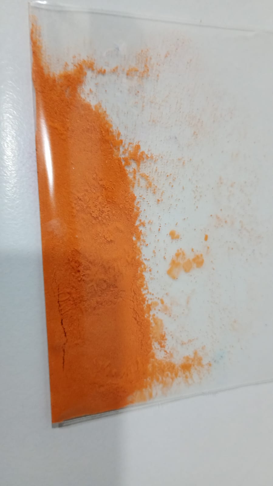 COLOR AMARILLO HUEVO